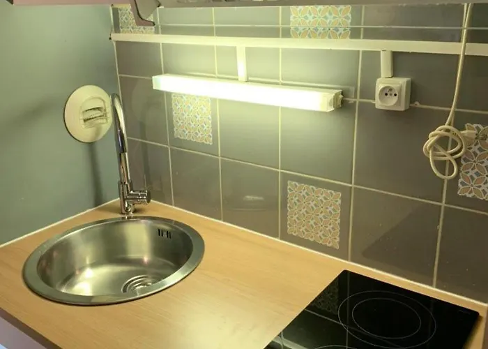 Superbe T1 Bis Proche Du Centre Et * La Rochelle (Charente-Maritime)